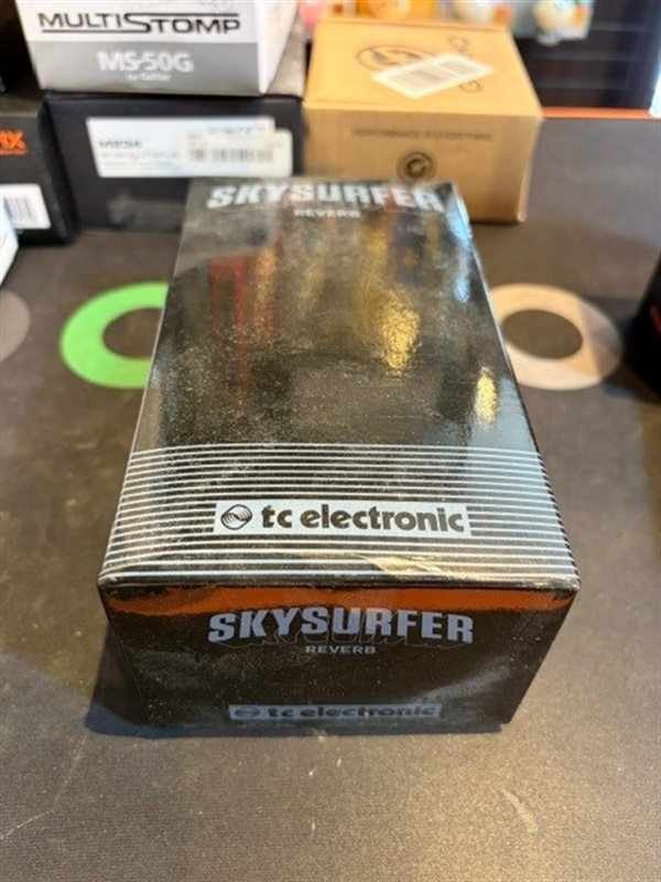 tc electronic SKYSURFER REVERBの画像